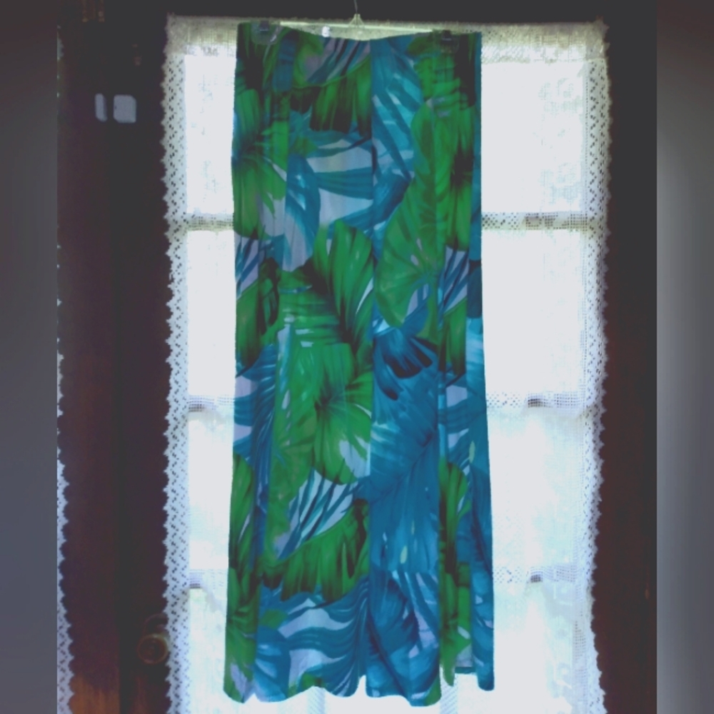 NWOT Susan Graver Tropical Knit Maxi Skirt